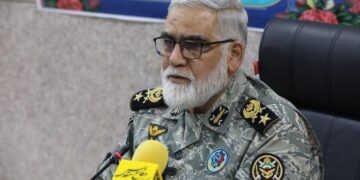ببینید | روایت امیر پوردستان از تشر رهبرانقلاب پس از شنیدن گزارش فرماندهان در مورد تسلط داعش در منطقه