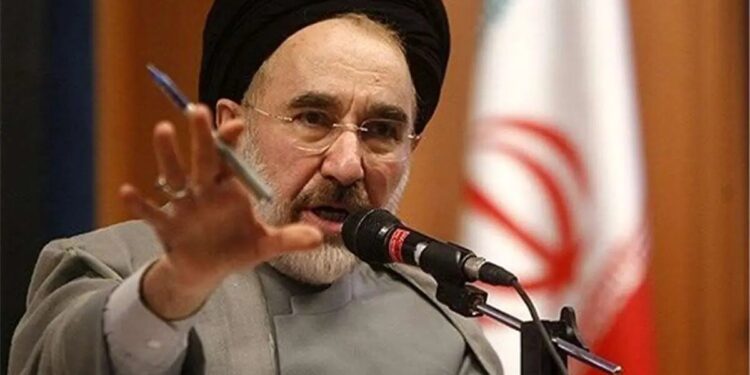 تماس پزشکیان با سید محمد خاتمی پس از آسیبدیدگی